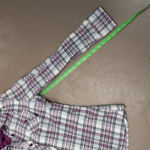 VANS OFF THE WALL PLAID, LONG SLEEVE, BUTTON DOWN FLANNEL - Picture 8 of 11